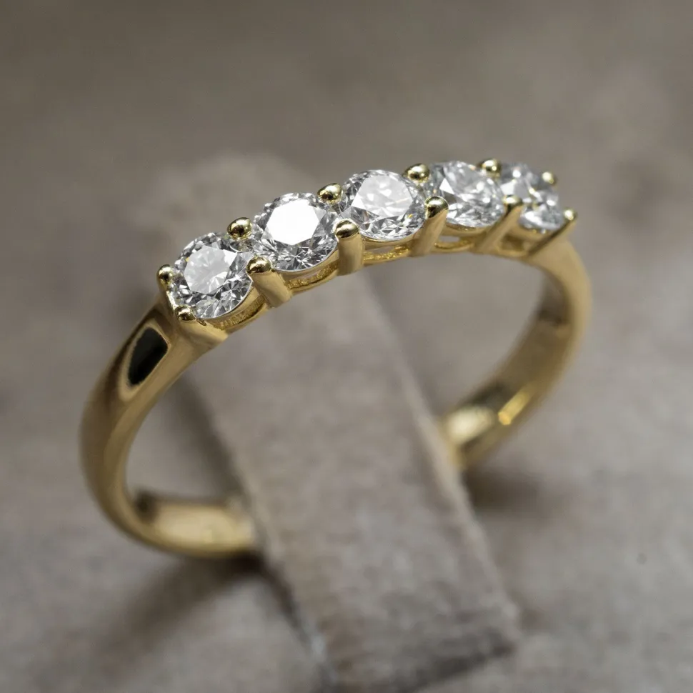 IGI Ring 5 stones 750 yellow gold 5 brilliants 0.50ct.
