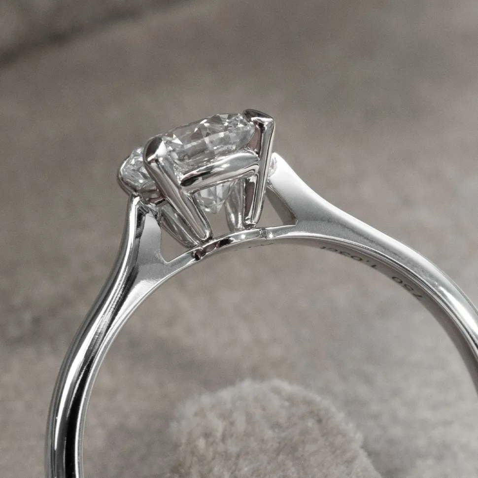 IGI Ring solitaire 750 white gold 1 brilliant 1.03ct. E/VS1
