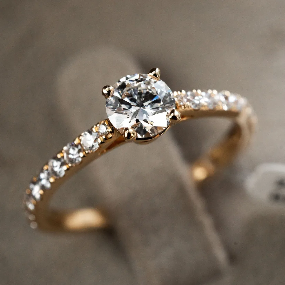 GIA Ring solitaire paveé 750 rose gold 0.79ct 1 brilliant 0.45ct. F/Si1 + 18 brilliant. 0.34ct TW/VSi