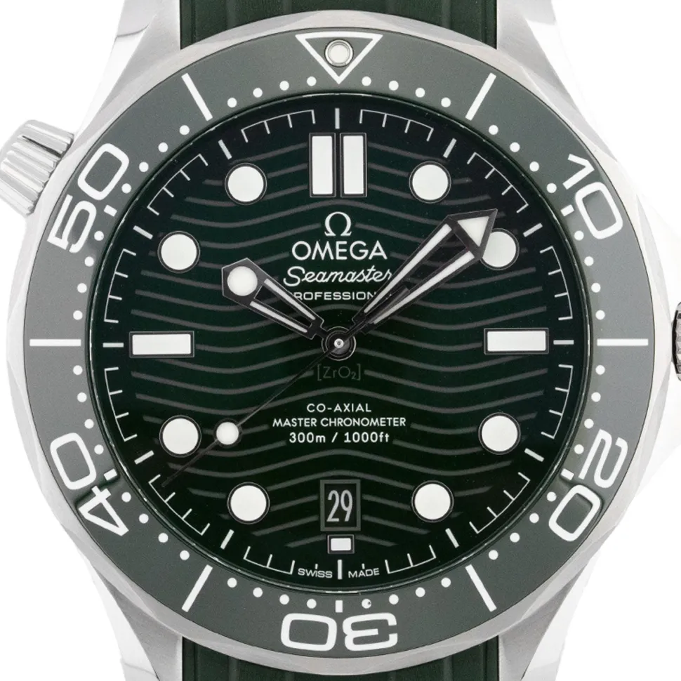 Omega Seamaster Diver 300M Green Dial 2024 - 210.32.42.20.10.001